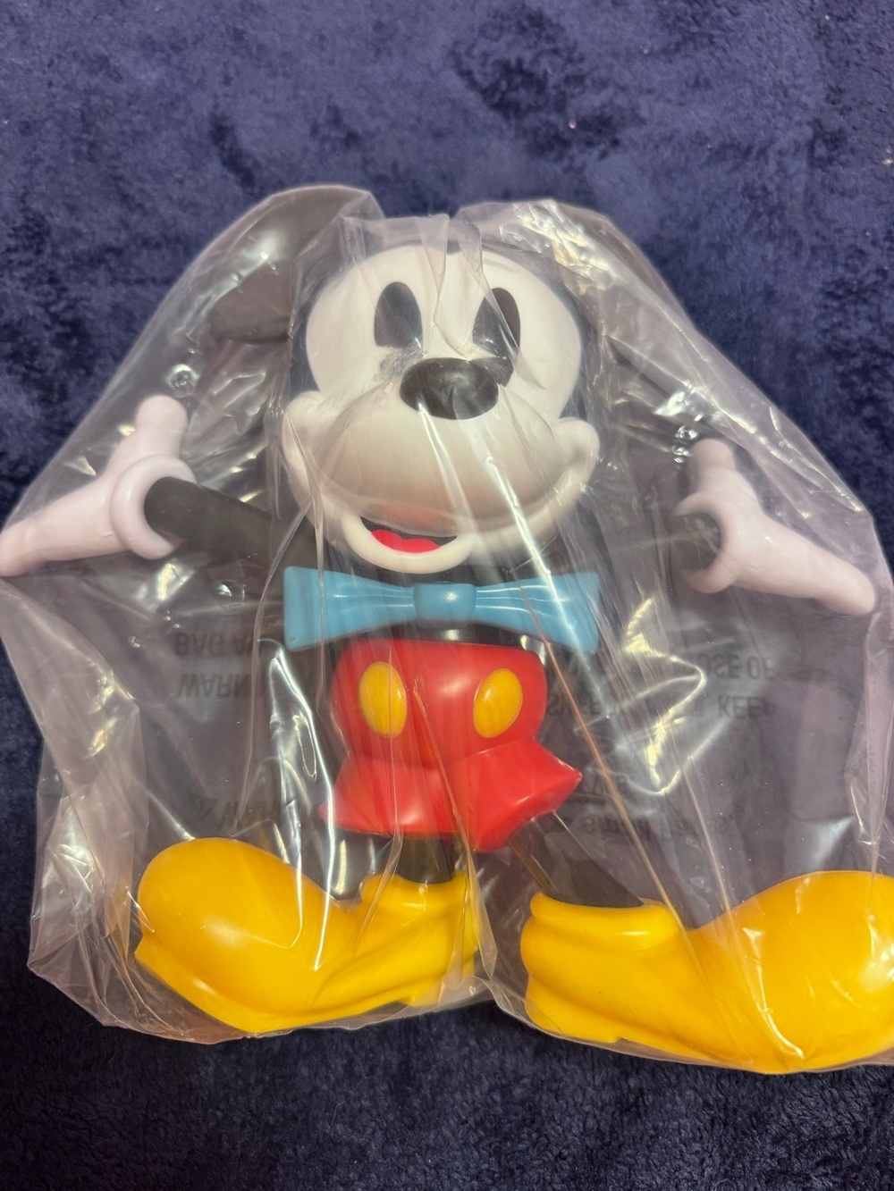 Disney Mickey Mouse Sipper Cup with birthday hat (2108) in Black, Red & Yellow!